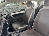 USED 2014 14 VOLKSWAGEN UP 1.0 HIGH UP 3d 74 BHP AIR CONDITIONING - AUX IN SOCKET - HEATED SEATS - DRIVER SEAT HEIGHT ADJUSTMENT -  ALLOY WHEELS - FRONT FOG LIGHTS