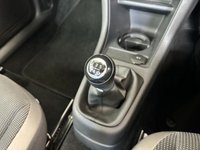 USED 2014 14 VOLKSWAGEN UP 1.0 HIGH UP 3d 74 BHP AIR CONDITIONING - AUX IN SOCKET - HEATED SEATS - DRIVER SEAT HEIGHT ADJUSTMENT -  ALLOY WHEELS - FRONT FOG LIGHTS