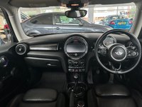 USED 2016 65 MINI HATCH COOPER 2.0 COOPER S 3d 189 BHP SAT NAV - BLUETOOTH - 18" ALLOYS - CHILI PACK - MINI EXCITEMENT PACK - MEDIA XL PACK - MINI DRIVING MODES - MULTIFUNCTION STEERING WHEEL - AUTOMATIC AIR CONDITIONING - CROSS PUNCH LEATHER SEATS