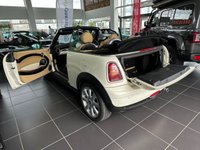 USED 2010 10 MINI CONVERTIBLE 1.6 ONE 2d 98 BHP BLUETOOTH HANDSFREE - AIR CONDITIONING - 17" CROWN SPOKE ALLOYS - HEIGHT ADJUSTABLE SEATS (DRIVER AND PASSENGER) -