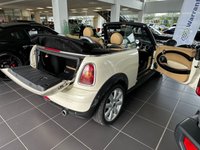 USED 2010 10 MINI CONVERTIBLE 1.6 ONE 2d 98 BHP BLUETOOTH HANDSFREE - AIR CONDITIONING - 17" CROWN SPOKE ALLOYS - HEIGHT ADJUSTABLE SEATS (DRIVER AND PASSENGER) -