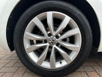 USED 2014 14 VOLKSWAGEN BEETLE 1.6 DESIGN TDI BLUEMOTION TECHNOLOGY DSG 3d 104 BHP 2 OWNERS