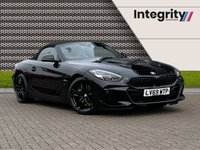 USED 2019 69 BMW Z4 3.0 Z4 M40I 2d 336 BHP BLACK PACK - COMFORT PACK - TECHNOLOGY PACK - ENHANCED BLUETOOTH WITH WIRELESS CHARGING - PARKING ASSISTANT - SAT NAV - USB INPUT - THROUGH LODING SYSTEM - 19" GLOSS BLACK ALLOYS