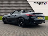 USED 2019 69 BMW Z4 3.0 Z4 M40I 2d 336 BHP BLACK PACK - COMFORT PACK - TECHNOLOGY PACK - ENHANCED BLUETOOTH WITH WIRELESS CHARGING - PARKING ASSISTANT - SAT NAV - USB INPUT - THROUGH LODING SYSTEM - 19" GLOSS BLACK ALLOYS