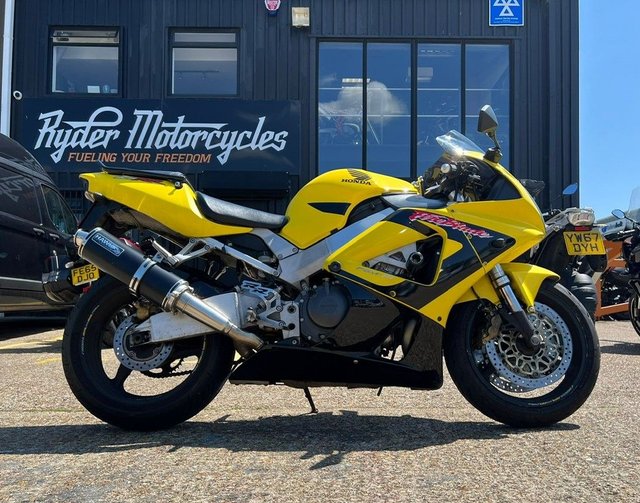 2001 Y Honda Cbr900rr Fireblade - PART EXCHANGE TO CLEAR