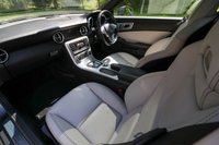 USED 2015 65 MERCEDES-BENZ SLK 250d (204) 2dr Tiptronic Automatic Euro 6 (Panoramic Sunroof, Vario Convertible, Air Scarf, Heated Seats, Comand Navigation) !! NATIONWIDE DELIVERY AVAILABLE !!