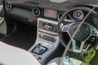 USED 2015 65 MERCEDES-BENZ SLK 250d (204) 2dr Tiptronic Automatic Euro 6 (Panoramic Sunroof, Vario Convertible, Air Scarf, Heated Seats, Comand Navigation) !! NATIONWIDE DELIVERY AVAILABLE !!