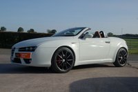 USED 2008 08 ALFA ROMEO SPIDER 2.2 JTS LIMITED EDITION 2d 185 BHP 2008 ALFA ROMEO SPIDER 2.2 JTS LIMITED EDITION 2d 185 BHP CONVERTIBLE ELECTRIC ROOF TAN LEATHER STUNNING CONDITION 19" ALLOYS CLIMATE AIR CON FSH MOT RAC WARRANTY PEARL WHITE