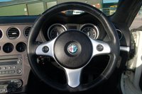 USED 2008 08 ALFA ROMEO SPIDER 2.2 JTS LIMITED EDITION 2d 185 BHP 2008 ALFA ROMEO SPIDER 2.2 JTS LIMITED EDITION 2d 185 BHP CONVERTIBLE ELECTRIC ROOF TAN LEATHER STUNNING CONDITION 19" ALLOYS CLIMATE AIR CON FSH MOT RAC WARRANTY PEARL WHITE