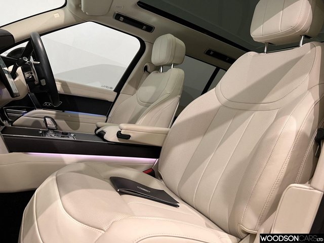 View our LAND ROVER RANGE ROVER