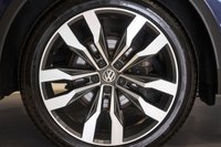 USED 2017 67 VOLKSWAGEN TIGUAN 2.0 R LINE TSI BMT 4MOTION DSG 5d 177 BHP +NATIONWIDE DELIVERY AVAILABLE+