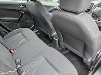 USED 2015 15 PEUGEOT 208 1.4 HDI ACTIVE 5d 68 BHP PEUGEOT 208 1.4 HDI ACTIVE 5d 68 BHP