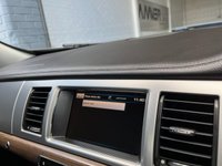 USED 2015 64 JAGUAR XF 2.2 D LUXURY 4d 163 BHP 