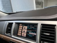 USED 2015 64 JAGUAR XF 2.2 D LUXURY 4d 163 BHP 