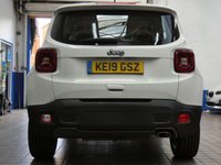 USED 2019 19 JEEP RENEGADE 1.3 LIMITED 5d 148 BHP SAT NAV HEATED LEATHER PARKING SENSORS LOW MILEAGE 1 OWNER EXCELLENT SERVICE HISTORY 6 MONTHS GOLD WARRANTY