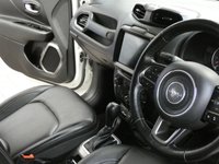 USED 2019 19 JEEP RENEGADE 1.3 LIMITED 5d 148 BHP SAT NAV HEATED LEATHER PARKING SENSORS LOW MILEAGE 1 OWNER EXCELLENT SERVICE HISTORY 6 MONTHS GOLD WARRANTY
