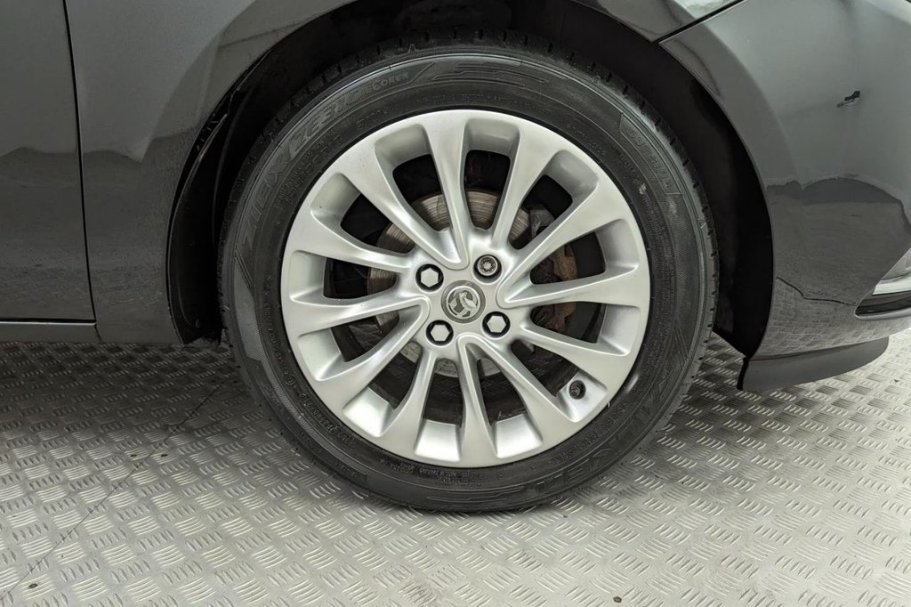 USED 2015 15 VAUXHALL CORSA 1.4 SE 3d AUTO 