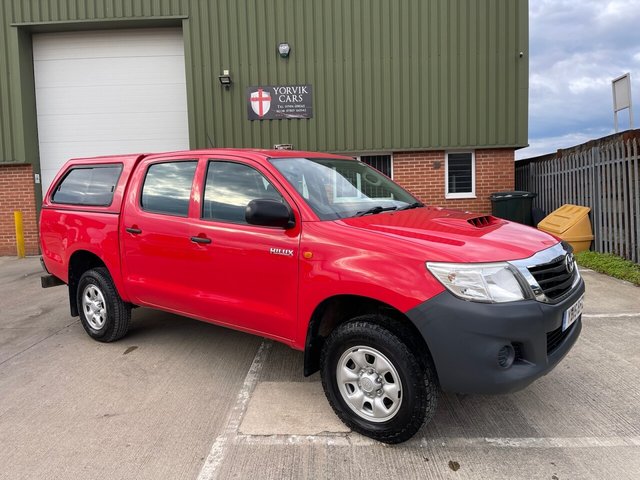 2015 15 Toyota HI-Lux 2.5 ACTIVE 4X4 D-4D DCB 142 BHP