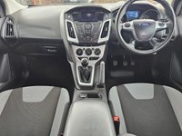 USED 2014 14 FORD FOCUS 1.0 ZETEC NAVIGATOR 5d 99 BHP FORD FOCUS 1.0 ZETEC NAVIGATOR 5d 99 BHP