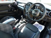 USED 2017 17 MINI HATCH COOPER 2.0 COOPER S 3d 189 BHP www.suffolkcarcentre.co.uk - Located at Lowestoft