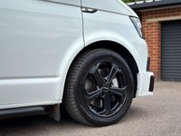 USED 2017 17 VOLKSWAGEN TRANSPORTER 2.0L T32 TDI KOMBI HIGHLINE BMT 0d 148 BHP BESPOKE