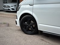 USED 2017 17 VOLKSWAGEN TRANSPORTER 2.0L T32 TDI KOMBI HIGHLINE BMT 0d 148 BHP BESPOKE