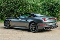 USED 2015 65 FERRARI CALIFORNIA T 3.9 DD 2d 560 BHP FULL FERRARI HIST, FULL PAINT PROTECTION FILM (PPF), OVER &pound;40K OF OPTIONAL EXTRAS. APPLE CARPLAY, DAYTONA SEATS, CARBON DRIVERS ZONE, CARBON STEERING WHEEL, REAR CAMERA