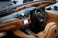 USED 2015 65 FERRARI CALIFORNIA T 3.9 DD 2d 560 BHP FULL FERRARI HIST, FULL PAINT PROTECTION FILM (PPF), OVER &pound;40K OF OPTIONAL EXTRAS. APPLE CARPLAY, DAYTONA SEATS, CARBON DRIVERS ZONE, CARBON STEERING WHEEL, REAR CAMERA
