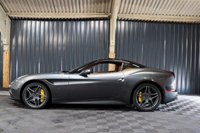 USED 2015 65 FERRARI CALIFORNIA T 3.9 DD 2d 560 BHP FULL FERRARI HIST, FULL PAINT PROTECTION FILM (PPF), OVER &pound;40K OF OPTIONAL EXTRAS. APPLE CARPLAY, DAYTONA SEATS, CARBON DRIVERS ZONE, CARBON STEERING WHEEL, REAR CAMERA