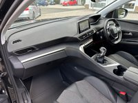 USED 2017 17 PEUGEOT 3008 1.6 BLUEHDI S/S ALLURE 5d 120 BHP 