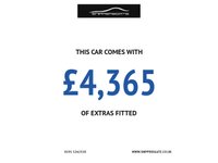 PRE-OWNED 2017 67 LAND ROVER RANGE ROVER 3.0 TDV6 VOGUE SE 5d 255 BHP Corris Grey, 360 Parking Aid, Panoramic Sunroof, Meridian Digital Sound System, Heated Windscreen, Adaptive Dynamics, Blind Spot Monitor With Reverse Traffic Monitor, Cruise Control, DAB Radio, Dual View Touch Screen, Xenon Hedlamps With Led Signature Lighting, Traffic Sign Recognition, Configurable Mood Lighting, Bluetooth Phone Connection, Automatic High Beam Assist, Hill Decent Control, Tyre Pressure Monitoring System, Television, Lane Departure Warning, 2 Previous Owners, Full Service Histor