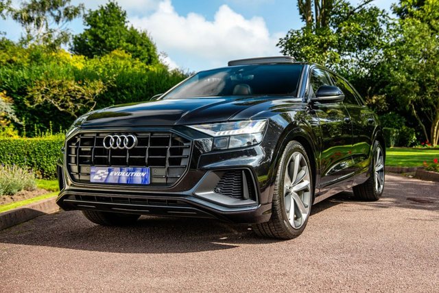 View our AUDI Q8