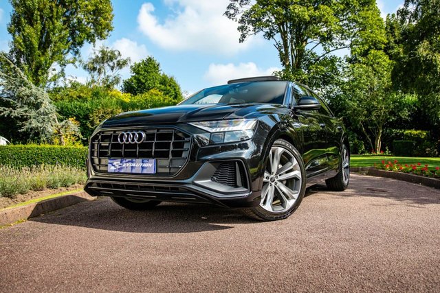 View our AUDI Q8
