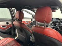 USED 2017 17 MERCEDES-BENZ C-CLASS 2.1 C 220 D AMG LINE 4d 170 BHP High Gloss Polar White, Cranberry red full leather interior,