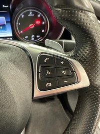 USED 2017 17 MERCEDES-BENZ C-CLASS 2.1 C 220 D AMG LINE 4d 170 BHP High Gloss Polar White, Cranberry red full leather interior,