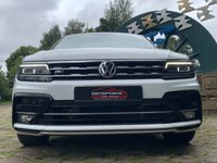 USED 2018 18 VOLKSWAGEN TIGUAN 2.0 R-LINE TDI BLUEMOTION TECHNOLOGY DSG 5d 148 BHP 2018 VW TIGUAN R-LINE SUV - 2.0 TDi BLUE-MOTION - DSG AUTOMATIC GEARBOX - FULL LEATHER INTERIOR - TWIN GLASS ROOF - TECHNOLOGY PACK - 1 FORMER KEEPER - SERVICE HISTORY - LOW MILEAGE