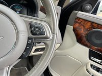 USED 2014 14 JAGUAR XJ 3.0 D V6 PORTFOLIO L 4d 275 BHP 
