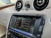 USED 2014 14 JAGUAR XJ 3.0 D V6 PORTFOLIO L 4d 275 BHP 
