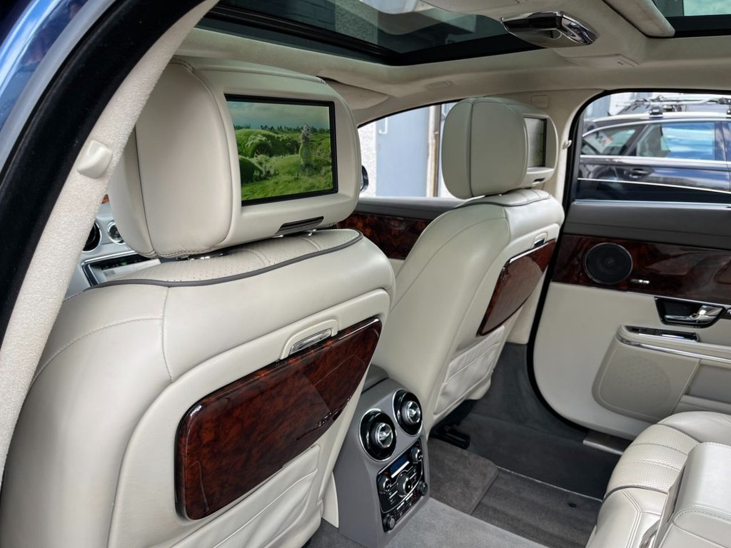 USED 2014 14 JAGUAR XJ 3.0 D V6 PORTFOLIO L 4d 275 BHP 