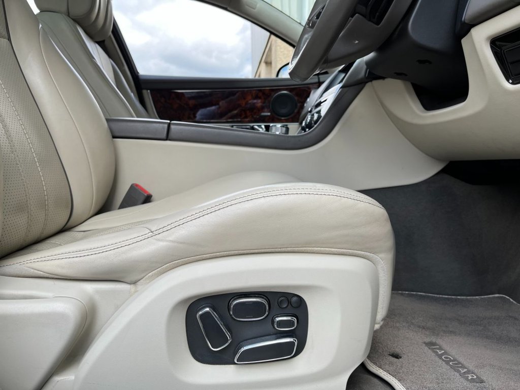 USED 2014 14 JAGUAR XJ 3.0 D V6 PORTFOLIO L 4d 275 BHP 