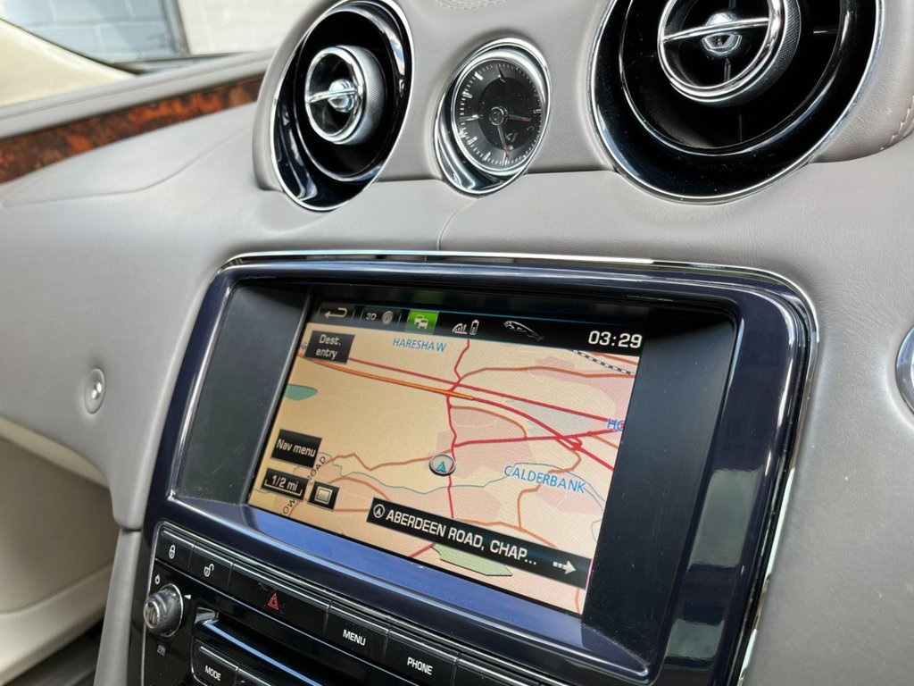 USED 2014 14 JAGUAR XJ 3.0 D V6 PORTFOLIO L 4d 275 BHP 