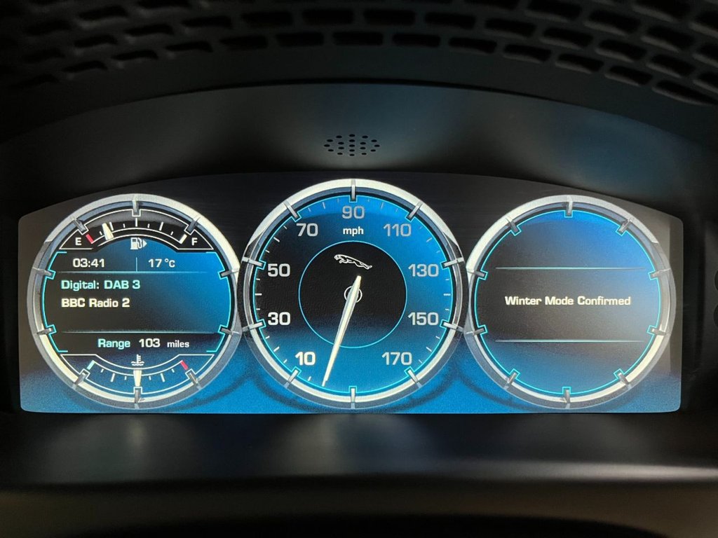 USED 2014 14 JAGUAR XJ 3.0 D V6 PORTFOLIO L 4d 275 BHP 