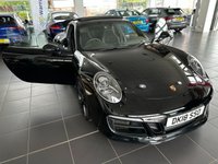 USED 2018 18 PORSCHE 911 3.0 CARRERA GTS PDK 2d 444 BHP 20" BLACK SATIN ALLOYS - SAT NAV - BLUETOOTH - DAB RADIO - ELECTRIC TILT AND SLIDE SUNROOF - TINTED WINDOWS