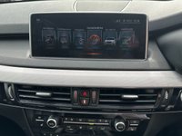 USED 2017 17 BMW X5 3.0 XDRIVE40D M SPORT 5d 309 BHP 7 SEATS - HEATED FRONT AND REAR SEATS - DIGITAL COCKPIT - HEAD UP DISPLAY - FRONT AND REAR PARK ASSIST - HEATED STEERING WHEEL - PANORAMIC GLASS ROOF - HARMAN KARDON AUDIO SYSTEM - M SPORT PLUS PACKAGE