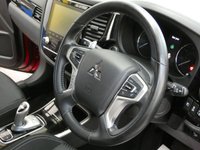 USED 2019 69 MITSUBISHI OUTLANDER 2.4 PHEV DESIGN 5d 222 BHP APP BASED SAT NAV ANDROID APPLE CARPLAY REAR CAMERA MITSUBISHI WARRANTY TILL OCT 2024