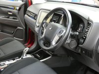USED 2019 69 MITSUBISHI OUTLANDER 2.4 PHEV DESIGN 5d 222 BHP APP BASED SAT NAV ANDROID APPLE CARPLAY REAR CAMERA MITSUBISHI WARRANTY TILL OCT 2024
