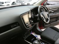 USED 2019 69 MITSUBISHI OUTLANDER 2.4 PHEV DESIGN 5d 222 BHP APP BASED SAT NAV ANDROID APPLE CARPLAY REAR CAMERA MITSUBISHI WARRANTY TILL OCT 2024