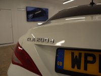 USED 2017 17 MERCEDES-BENZ CLA 2.1 CLA 200 D SPORT 4d 134 BHP GREAT COLOUR COMBINATION WITH MERCEDES DIGITAL SERVICE RECORD