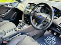 USED 2015 64 FORD FOCUS 1.0 ZETEC S 5d 124 BHP &pound;20 ROAD TAX FULL SERVICE HISTORY SATELLITE NAVIGATION AIR CONDITIONING BLUETOOTH DAB RADIO