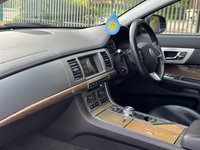 USED 2013 13 JAGUAR XF 2.2 D PREMIUM LUXURY SPORTBRAKE 5d 200 BHP 